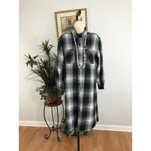 Fashion Nova Women Plaid coat Jacket Medium Mob Wife Boho Vacation Resort Wear